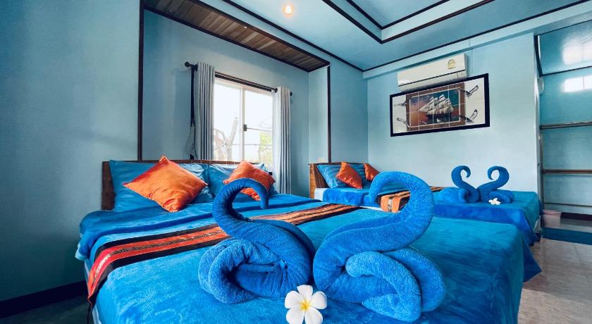 Image of Quadruple Room with Terrace 0