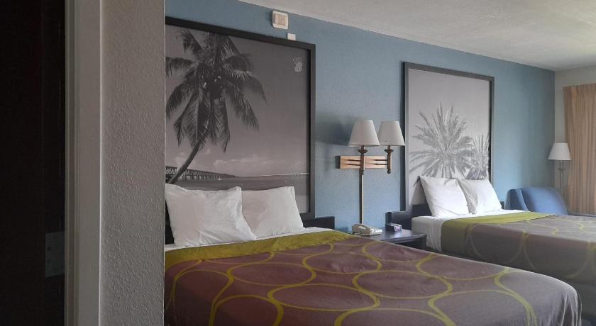 Image of 2 Queen Beds Non-Smoking 8