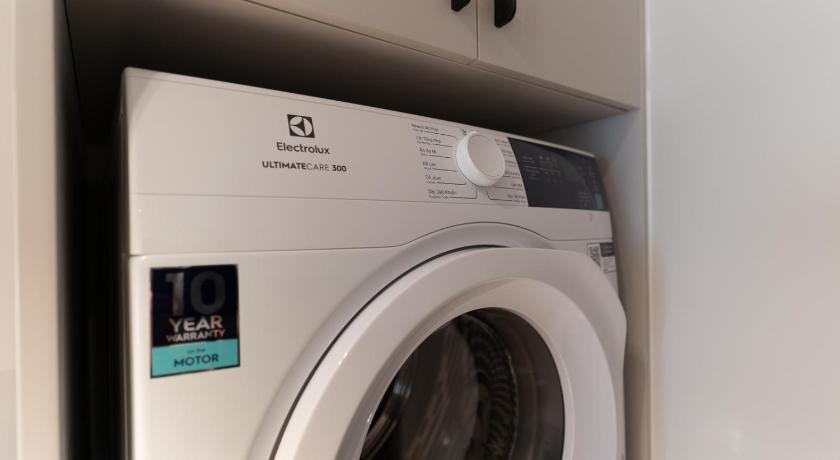 Ho Chi Minh City The Rixx Nightlife Apartment @ JapanTown/Lancaster 4-Star Guesthouse view