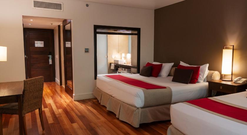 Image of Superior Queen Room with Two Queen Beds 8