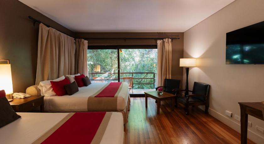 Image of Superior Queen Room with Two Queen Beds 6