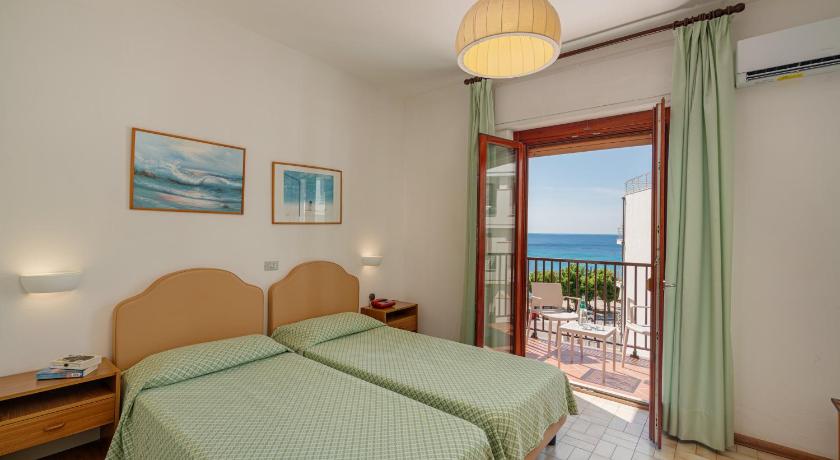 Image of Standard Double Or Twin Room With Garden View 0