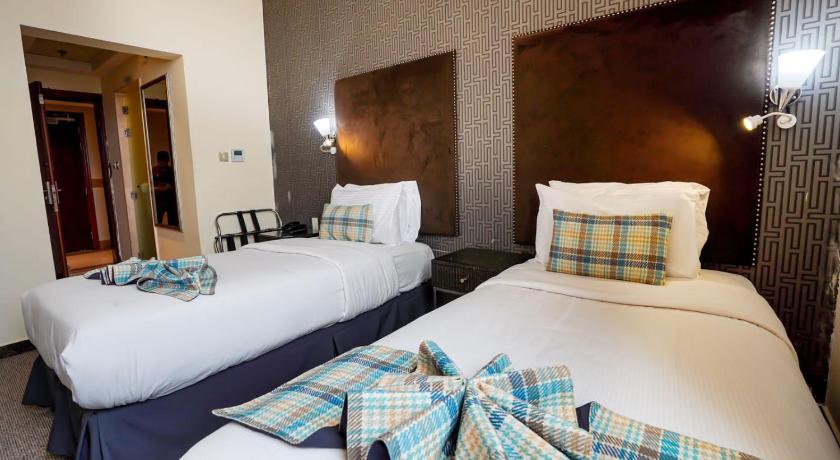 Cube Hotel Dubai - image 13