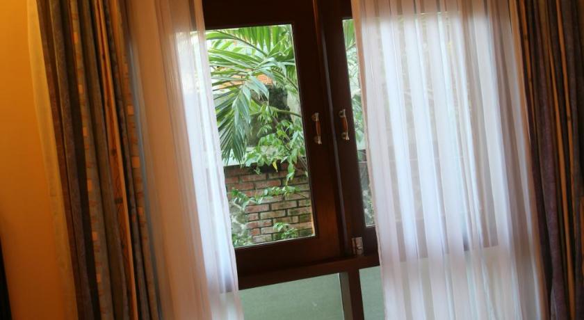 Image of Triple Villa 8