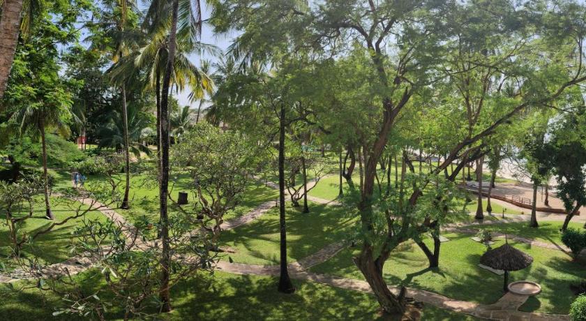 รูปของZanzibar Suite Garden View 9