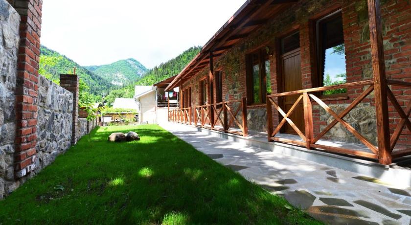 Borjomi Cottages photo
