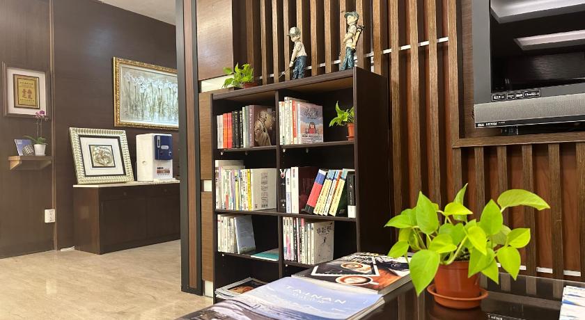 Young Soarlan Hotel - Tainan - image 12