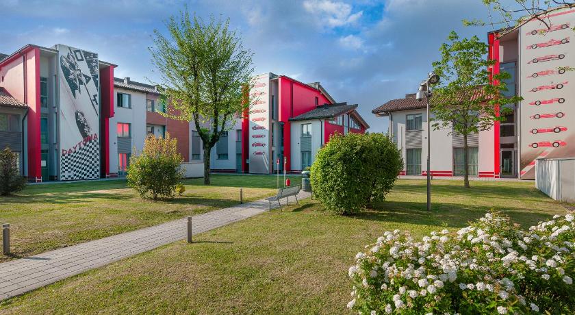 Hotel Maranello Village