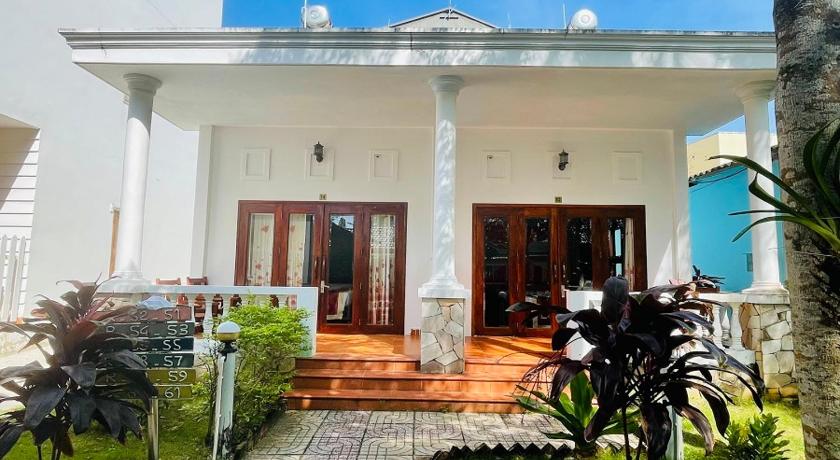 Image of Superior Bungalow Garden View 1