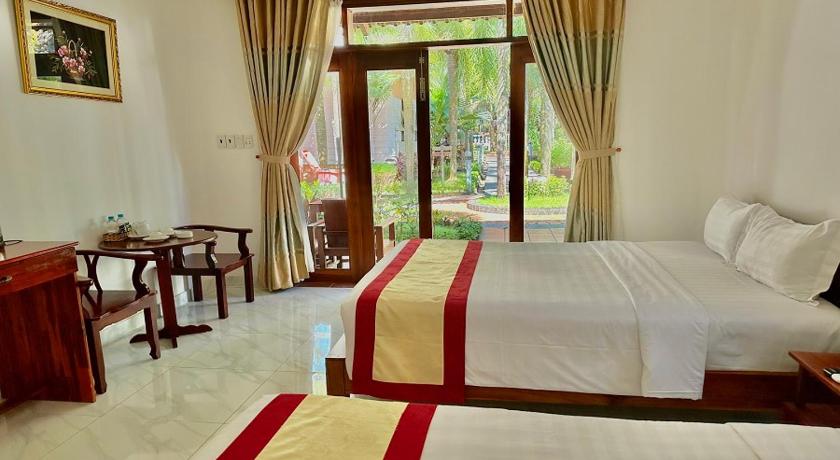 Image of Deluxe Bungalow Garden View 4