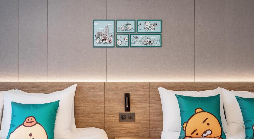 Image of Kakao Friends themed Sky Suite 9
