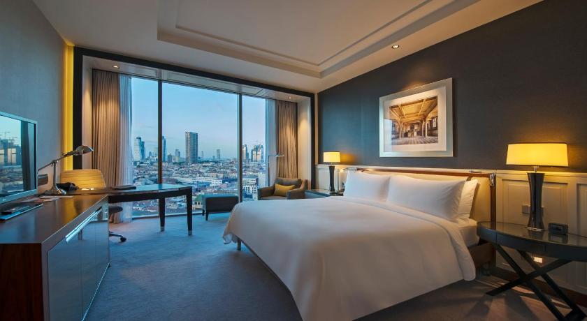 Image of King Accessible Guest Room 1