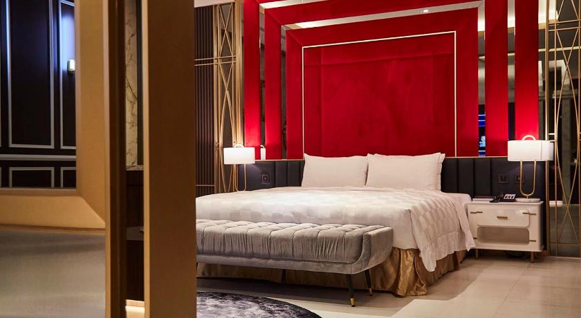 Image of Deluxe Double Room 11