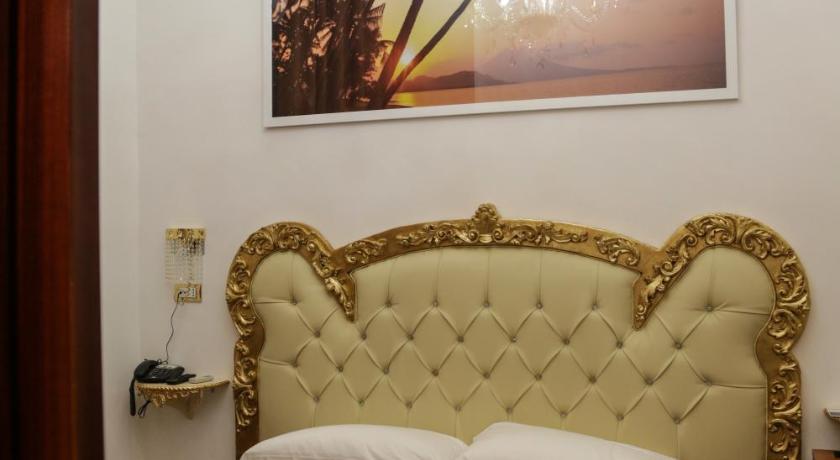 Image of Classic Double Room 3