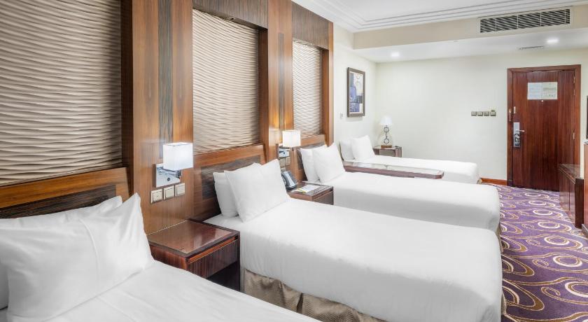 Image of Triple Room 6