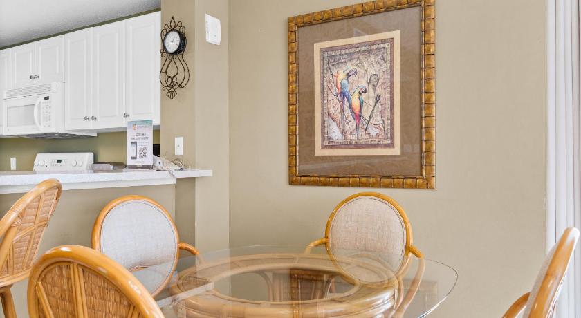 Image of Apartment with Sea View 7