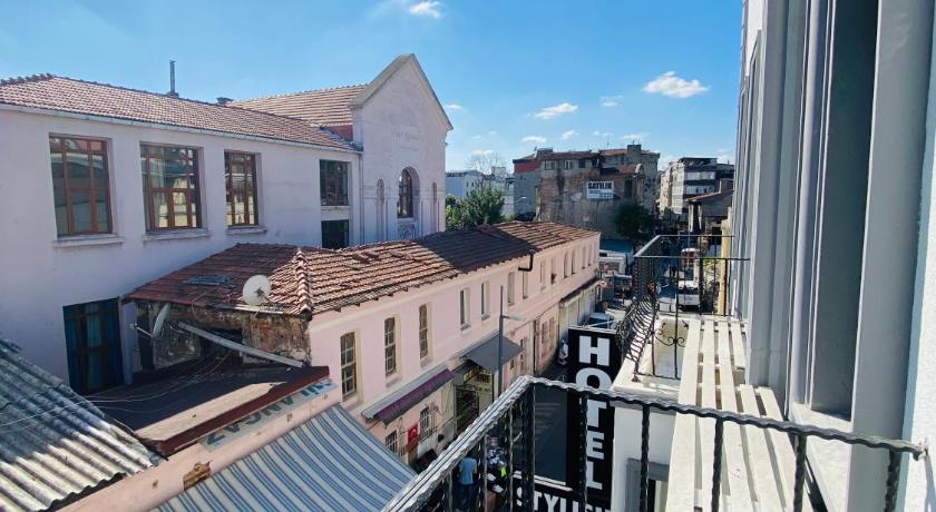 Stylish Hotel Old City - image 8