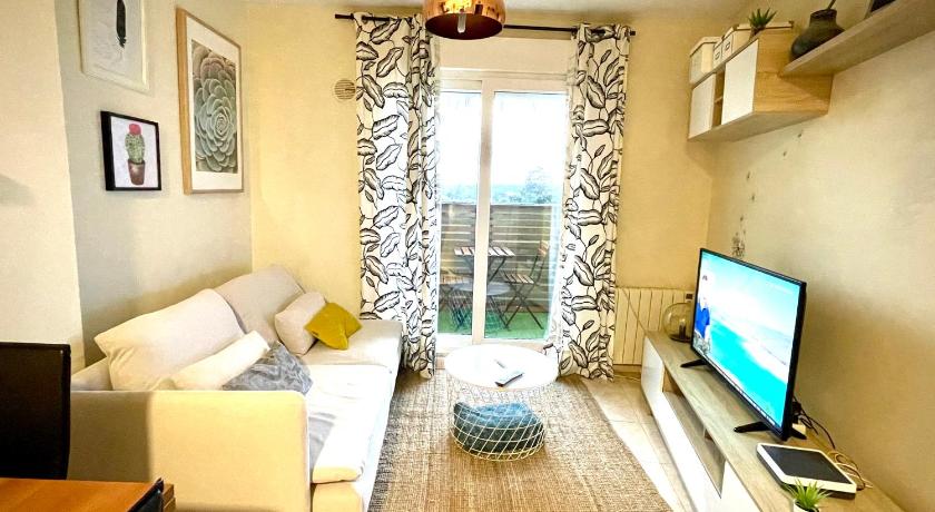 Apartamento a 50 m de Playa-Jardin. Boiro