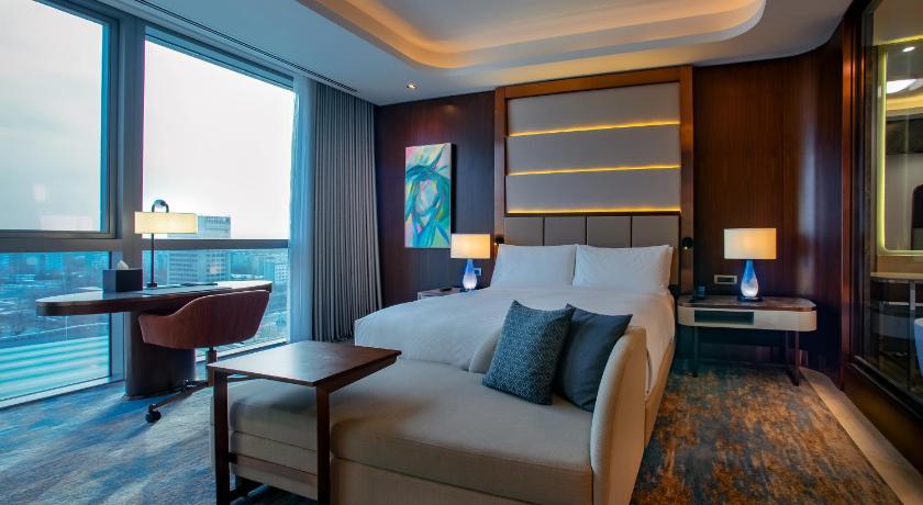 Image of King Accessible Guest Room 1