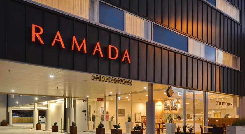 Ramada Suites by Wyndham Christchurch City photo
