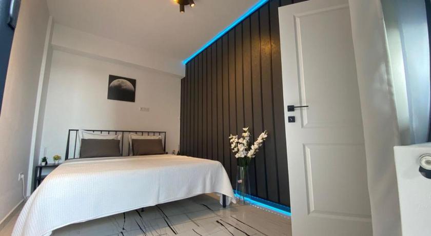 Luxury Apartment - Palas Center