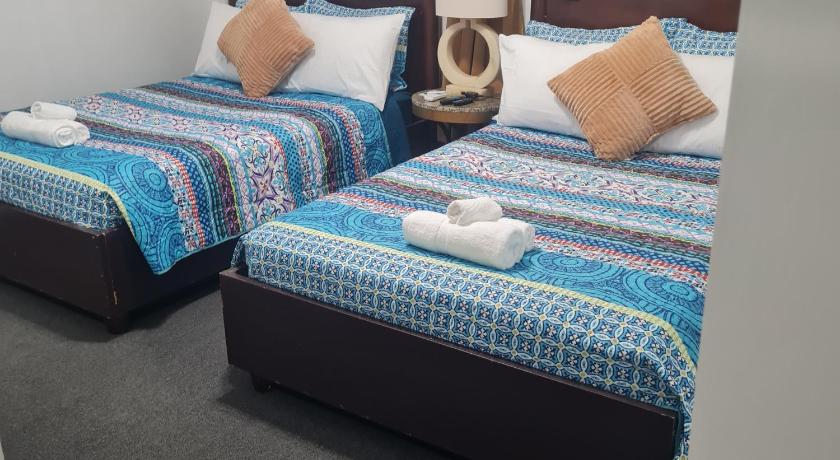 Image of Queen Suite 1