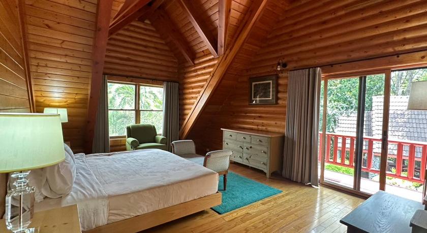 Image of Superior Chalet 5