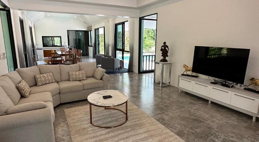 Image of Villa with Private Pool 8