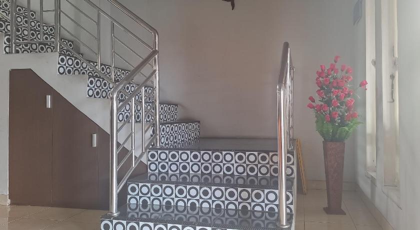 Hotel Arwana Safari puncak RedPartner - image 23