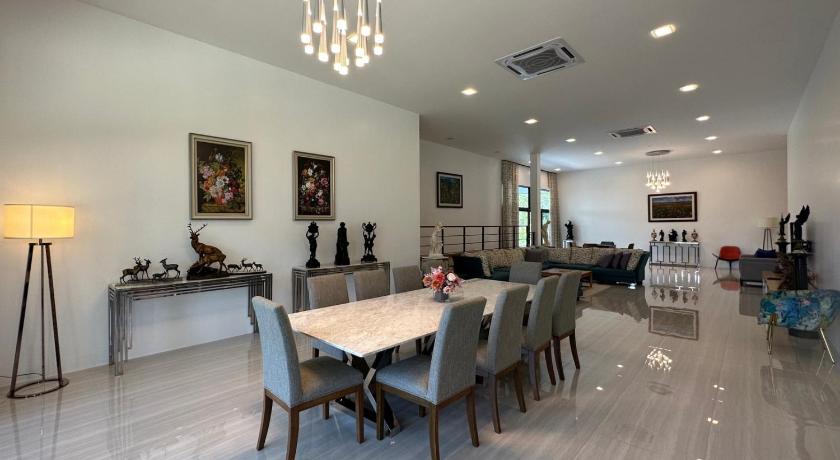 Image of Villa with Private Pool 10