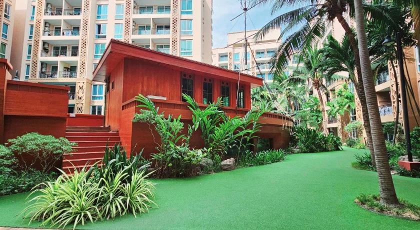 Image of Two Bedroom Apartment with Pool View 10