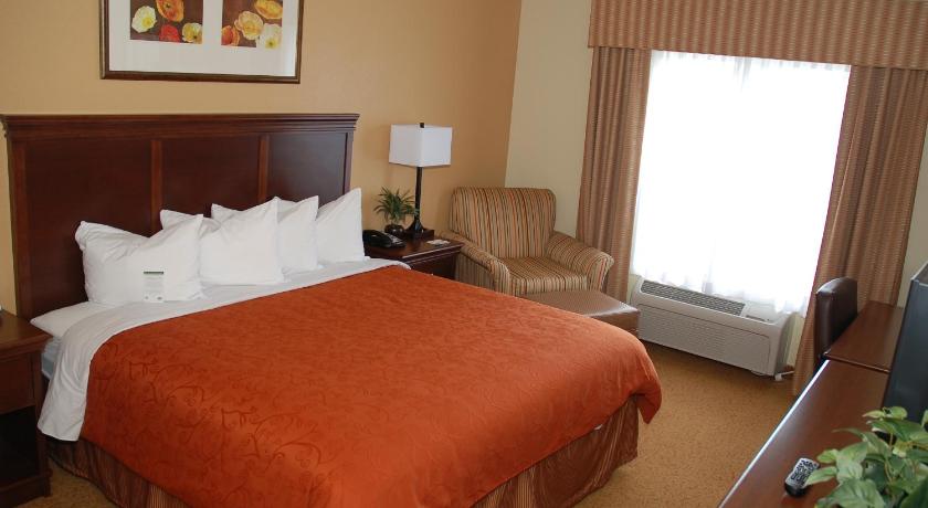 Country Inn & Suites by Radisson, Lexington Park (Patuxent River Naval Air Station), MD