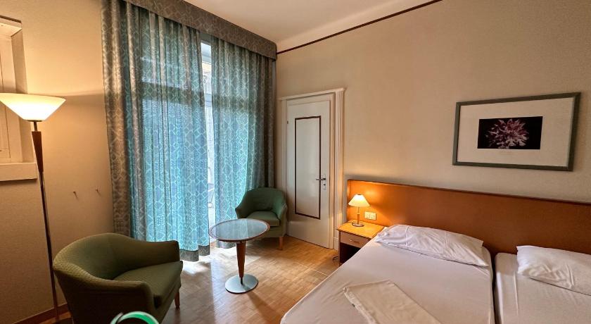 Image of Twin Room 5