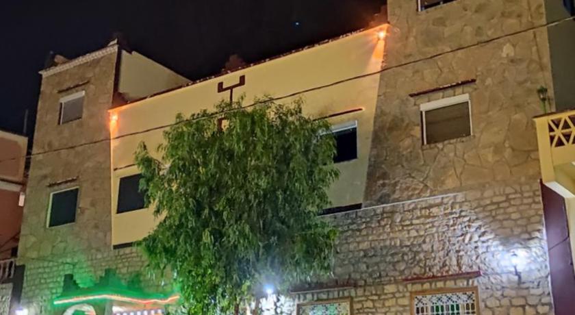 ティンギル Hotel AZUL Todra Gorges 1つ星 ゲストハウス 外観