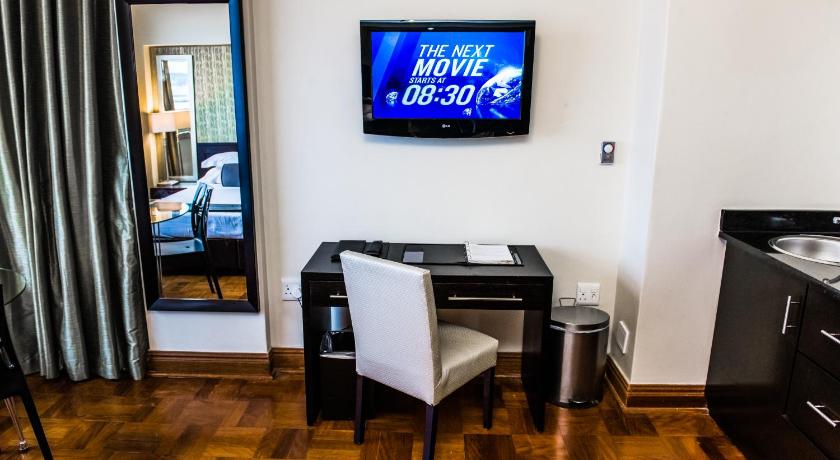 Image of Superior Family Room 4