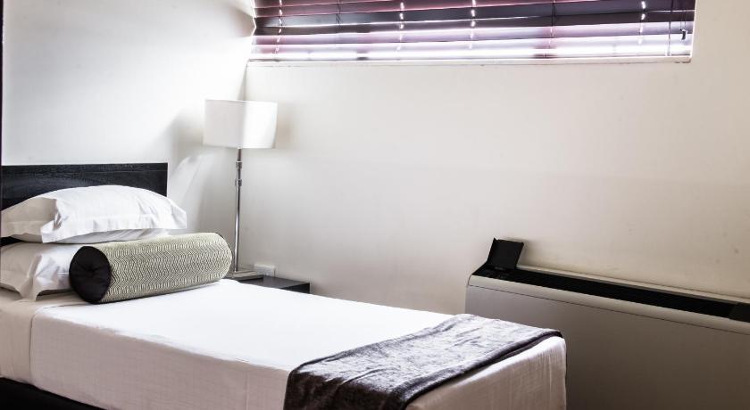 Image of Superior King Suite 8