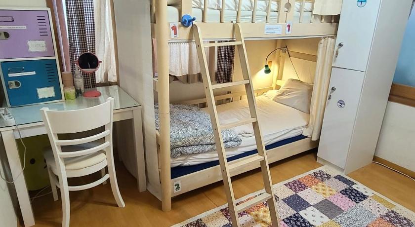 Image of Female Only  Dormitory Private Room with Futon (Shared Bathroom) 1