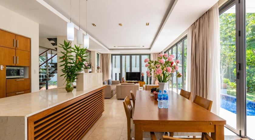 ダナン Ocean Villas Beach Resort 5つ星 ホテル プール