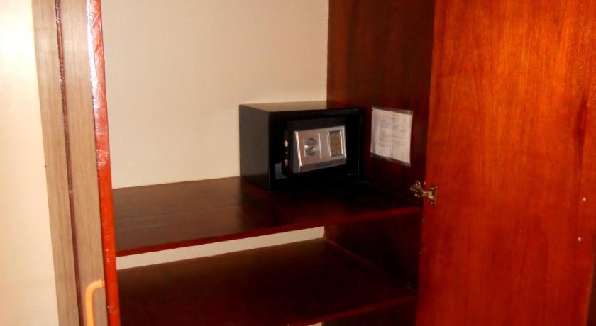 Imagen de Estándar con ventilador y 2 Camas (Standard Fan - Twin Bed) 9