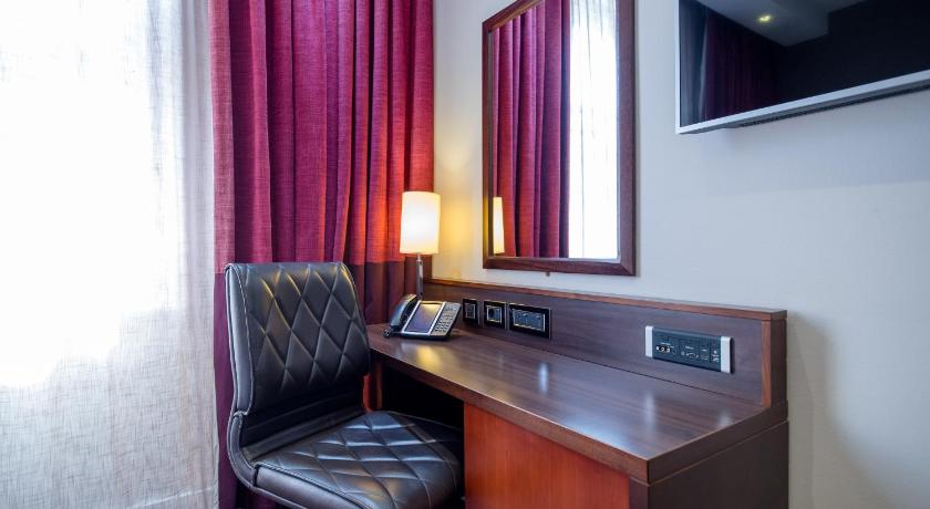 Image of King Guest Room 7