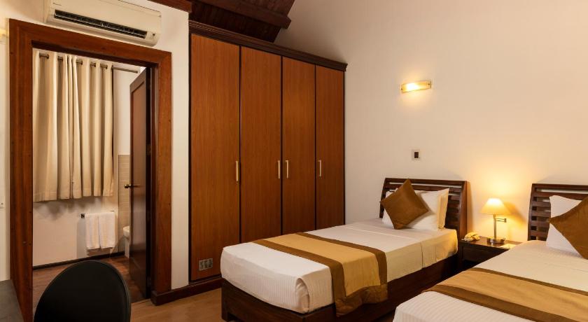 Image of Deluxe Room with a Complimentary 15-minute Ayurveda Spa treatment per reservation 3
