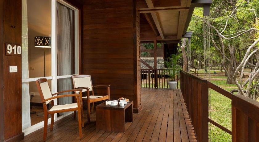 Image of Garden Suite with a Complimentary 15-minute Ayurveda Spa treatment per reservation 5