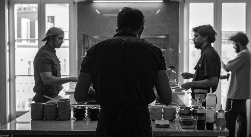 リスボン Independente Bica 4つ星 ホテル プール