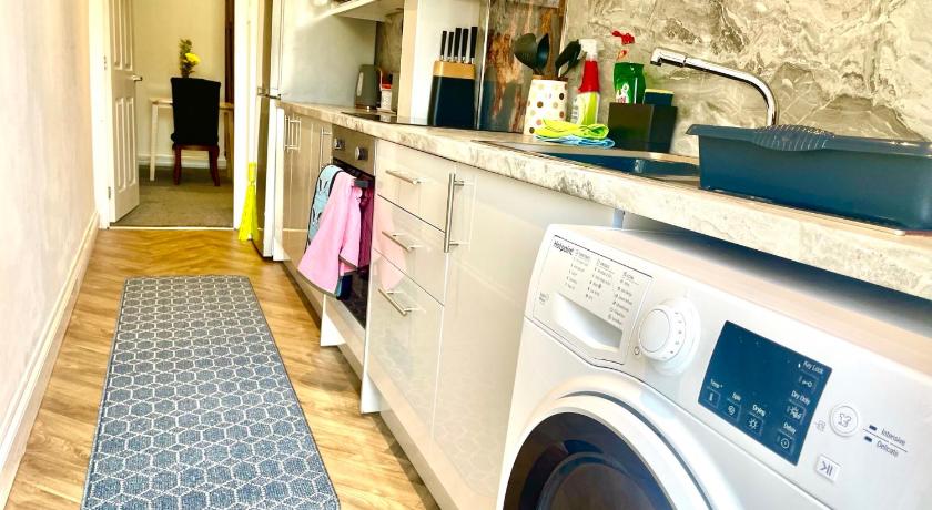 プリマス Executive apartments, nr city centre with private parking 4つ星 ゲストハウス 眺望