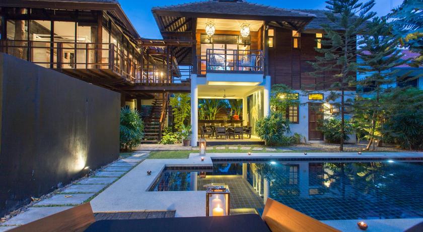 Image of 5 Bedroom Luxury Pool Villa 4
