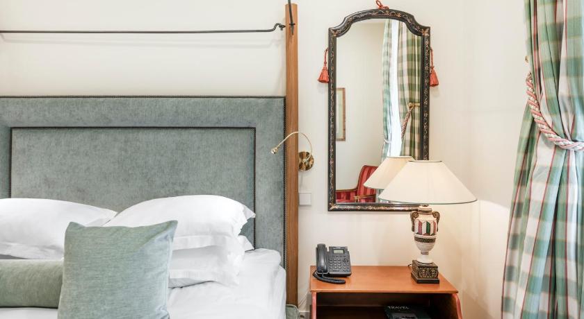 Image of Deluxe Suite with Spa Access 5