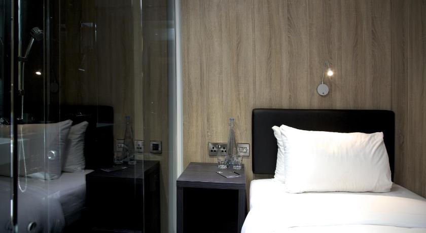 Image of Single Room 4