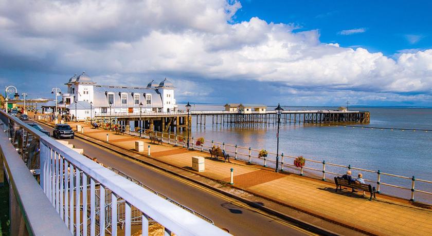 ペナース Beachcliff Rooms & Apartments 3つ星 ホテル プール