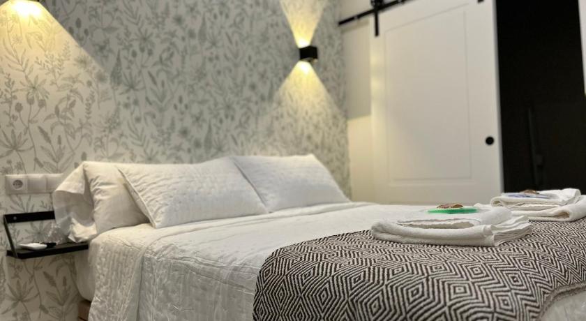 セビリア EME SEVILLA TURISTICA 4つ星 ホテル スイート