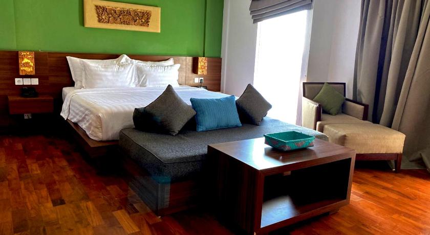 Image of Executive Room - Non-Smoking 12